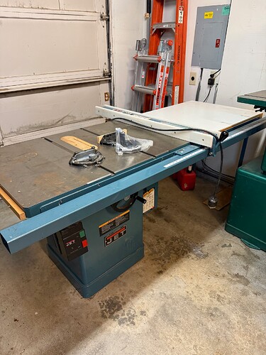 Jet 10 Tilting Arbor Table Saw