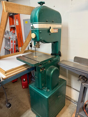 Model 141 Powermatic Bandsaw 2